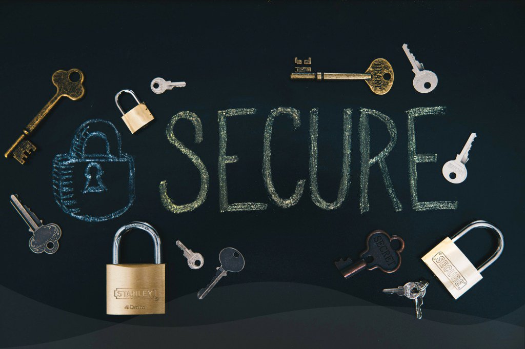 Comment protéger vos affaires personnelles pendant une location Airbnb ? hostnfly.blog/comment-proteg…