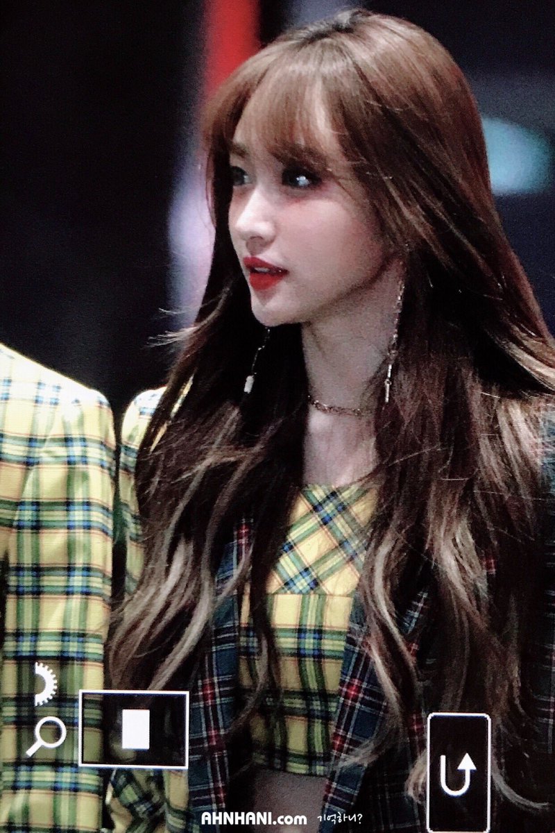 rememberahnhani's tweet image. 181204 더쇼 퇴근길 라이브 프리뷰
#기억하니?
#EXID (@EXIDofficial)
#하니 #Hani #안희연