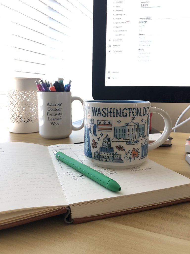 nicolejutt's tweet image. Every morning, thanks to @Starbucks, I pretend I’m working somewhere other than my home office. 😅#RemoteWorkProblems