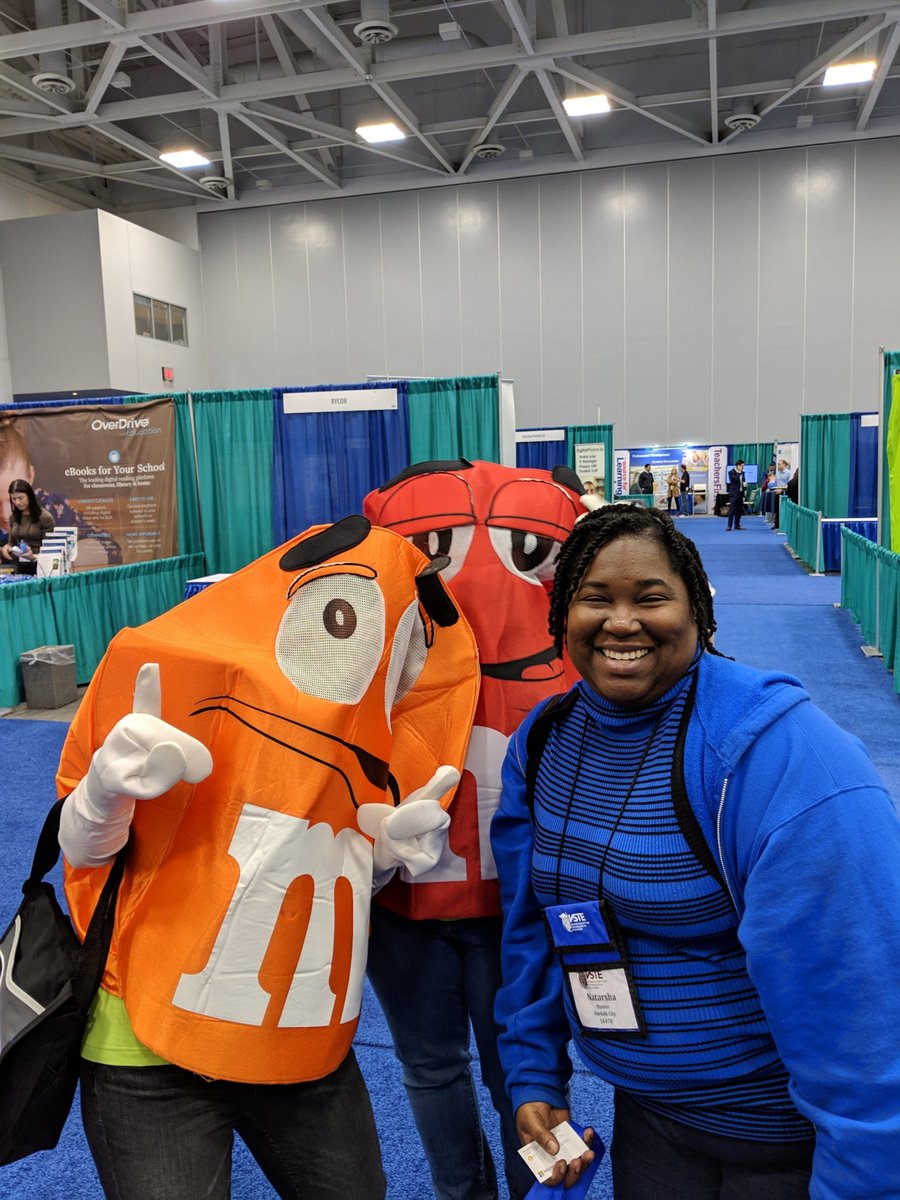 Natarsha_EdTech's tweet photo. Having fun at VSTE! #VSTE18 https://t.co/ddQuXhcRtW