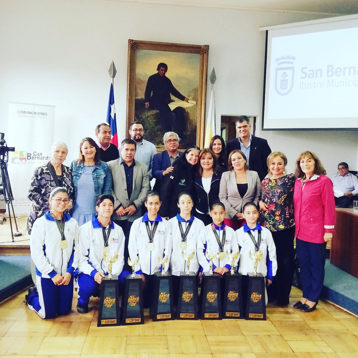 Nora_Cuevas's tweet photo. Felicitaciones #ballet #moveanddance @SanBernardocl por participación en #EEUU
Felicitaciones queridos alumnos ⭐👍 https://t.co/2hQEQ9Jg80
