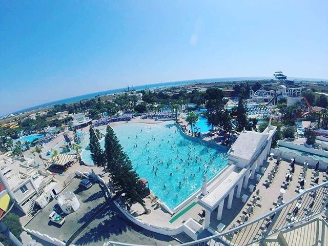 WaterparkCyprus's tweet photo. WaterWorld Summertime from bird's eye view ☀
Photo by @goproshotss9
#AyiaNapa #AyiaNapa2018 #Napa2018 #AyiaNapa18 #Napa18 #AgiaNapa #AiyaNapa #Cyprus #Cyprus2018 #AyiaNapa2019 #Napa2019 #AyiaNapa19 #Napa19 #AgiaNapa2019 #WaterWorld #Waterpark #Wate… https://t.co/869o5tnkxp https://t.co/jbC7N2XcB3