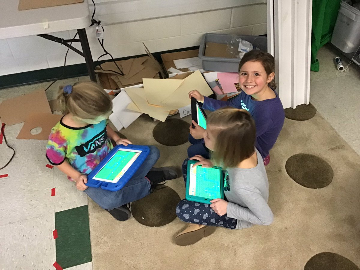 PineRunQuest's tweet image. I unlocked a new Fuzz!!! Happy National Computer Science Week. Love seeing 1st graders coding this week. @kodable @PADeptofEd #hourofcodeinpa @BucksIUSTEAM #Buckssteam @QuercusPrinus @CBPineRunElem #CSforALLPA