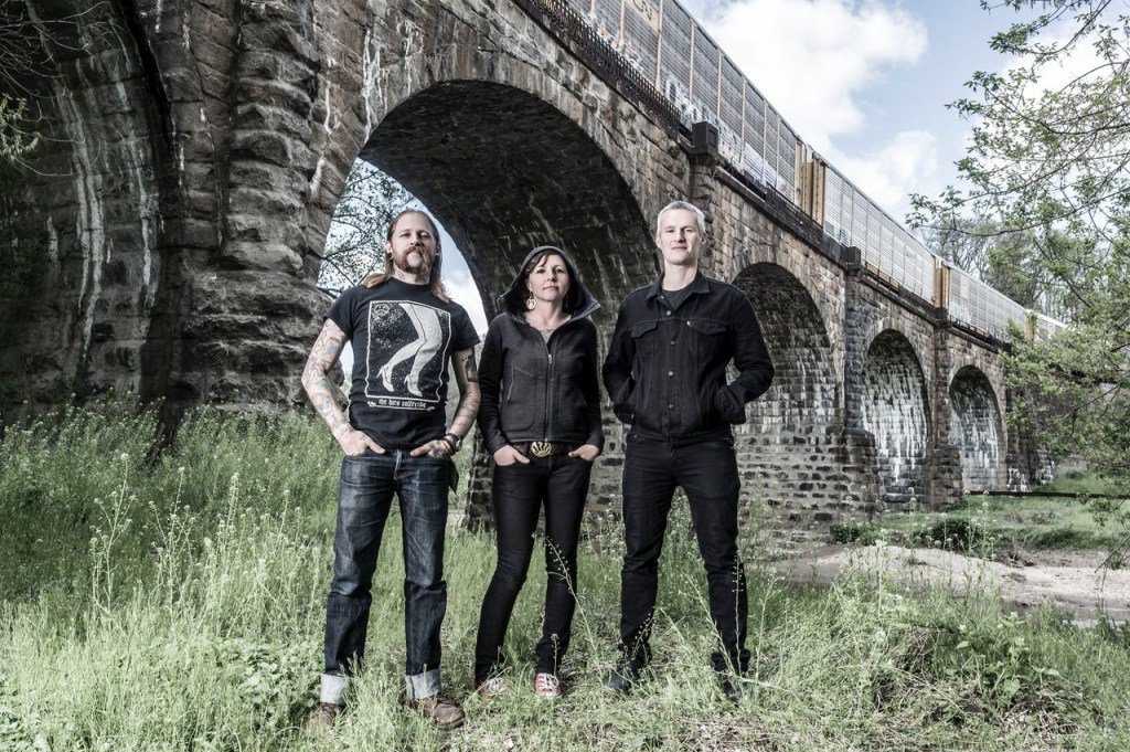 ventsmagazine's tweet image. Bluegrass Trio The Devil Makes Three Reveal 2019 Tour Dates ventsmagazine.com/2018/12/04/blu…