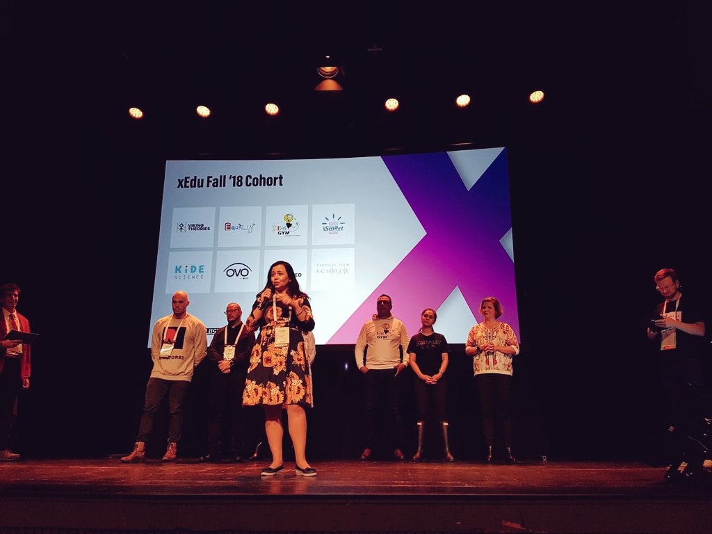 angelegiuliano's tweet photo. Bringing a ray of #sunshine to #XcitED18 ... here is a photo from my 1 minute #pitch for @getismart  ... Let's get more understanding for #readers and #revenues for #publishers in #Europe  ... #edtech #WomenInTech #dyslexia @xedu_co https://t.co/txjV4wEamt