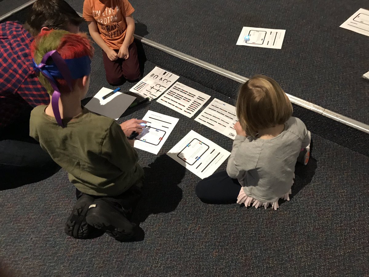 MrsHoffmannEdu's tweet photo. #hourofcode2018 happening at Excelsior Elementary. Lots of planning and parent volunteers to get #CSforall here this week! @Tarahlin @bigmamaDeCorsey https://t.co/WsPMGR7Km3