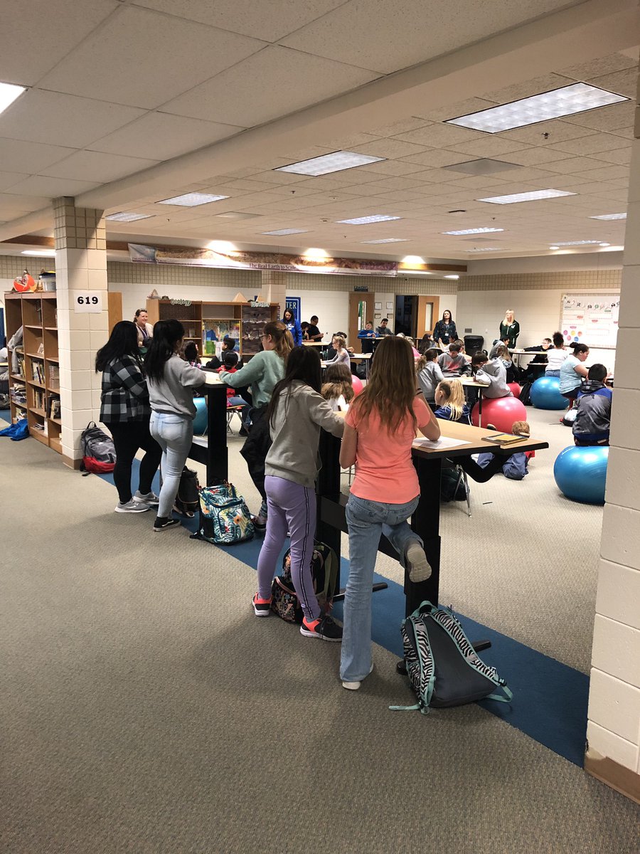 wmsfutureready's tweet photo. Math and Science are close reading about different constellations while ELA and World History students are researching the myths behind the stars in the sky. #futurereadysc #sccsd @sccsdwms https://t.co/fvM9ypXZGJ
