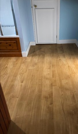HertfordFloor's tweet photo. We fitted @AmticoFlooring Signature in Great Amwell &amp; what a difference it makes in the bathroom. The great thing about Amtico is that they provide luxury anywhere in the home. #amtico #hertfordflooring @HertfordFloor #amticosignature #middletohighend #woodexperts #vinylwood https://t.co/BrssNPlZyj