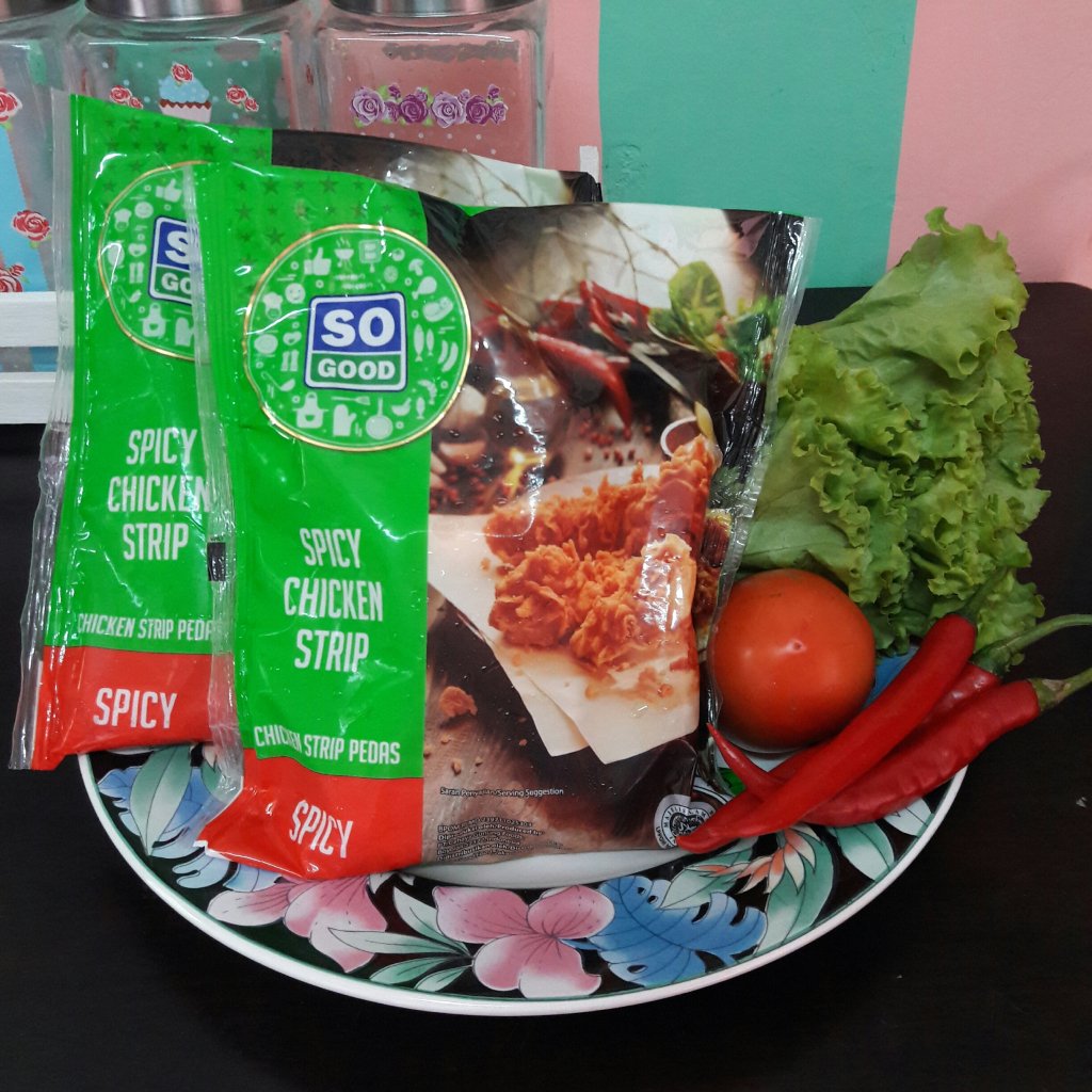 SO GOOD SPICY CHICKEN STRIP DAN SENSASI PEDAS MEMBARA enisapta.wordpress.com/2018/12/01/so-…