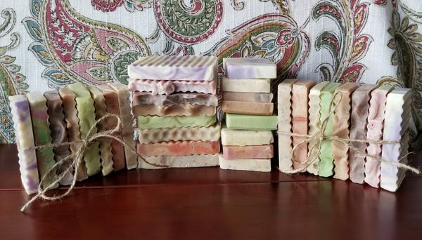 BreckenHillFarm's tweet photo. Good afternoon.  We have #ONE of our Complete Goats Milk Soap Sample Set left.   Also we're doing Buy 2 Get 1 Free.  #share #like #follow https://t.co/Ga0AhIY2IH https://t.co/RH0hpIfbk0