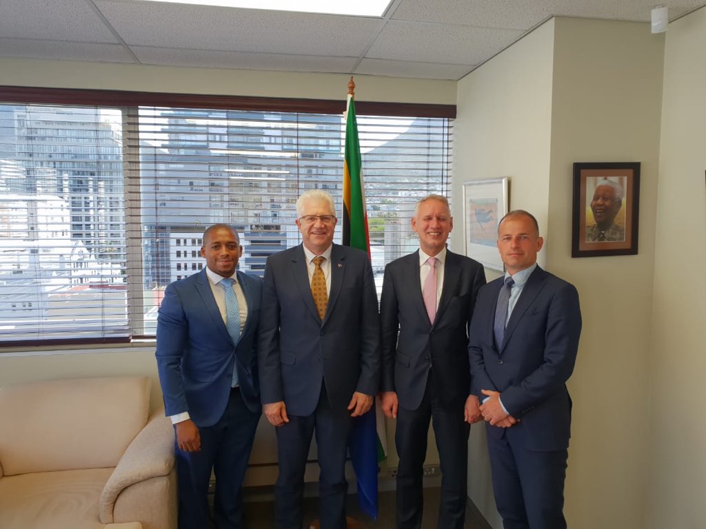 Productive meeting with Minister <a href="/alanwinde/">Premier Alan Winde</a>. Discussing challenges and opportunities for cooperation between the #Netherlands and <a href="/WesternCapeGov/">Western Cape Gov</a>