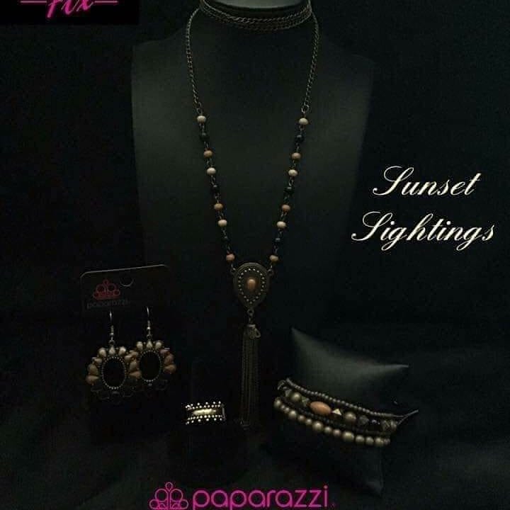 BlingJeanette's tweet photo. Today, December 4, 2018 is the last day to pre order your sets or individual pieces! $20 per set.

These trendy sets include a 
💎 Necklace 
💎 Bracelet 
💎 Earrings 
💎 Ring 
💎 and a bonus pair of earrings 

There is a LIMITED supply of these sets.
 
https://t.co/oXheerfTGS https://t.co/1RpesjnlYa