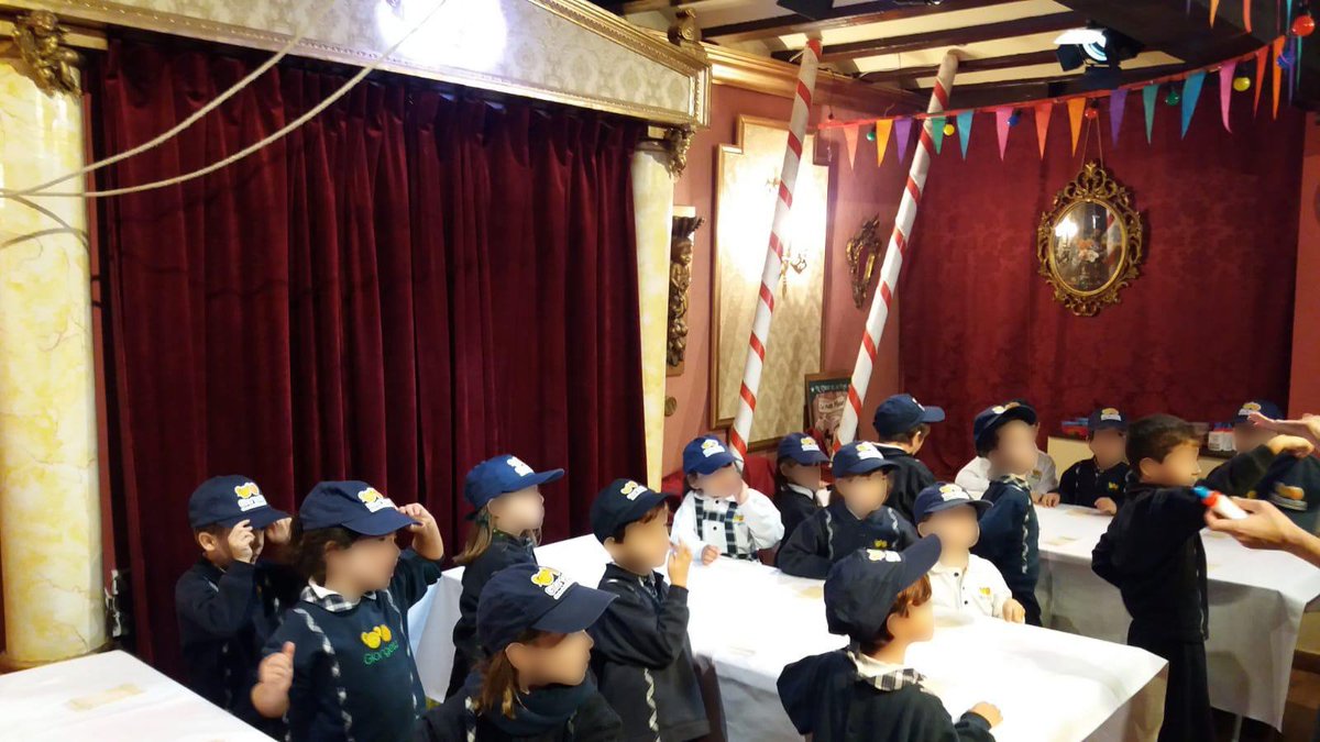 GiorgetaCei's tweet photo. Las aulas de 5ºA de nuestro colegio han tenido la gran fortuna de acercarse a la magia del ratoncito Pérez.
Han visitado su antiguo almacén de dientes y han podido participar en la clasificación y carga de todos los dientes procedentes de diferentes países. https://t.co/gVdEraxSkM