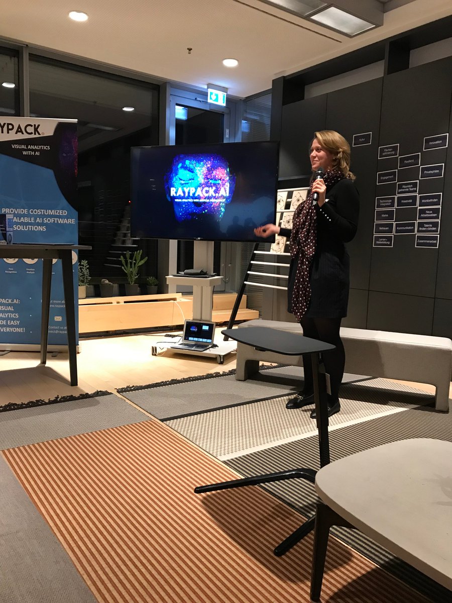 OpenspaceBerlin's tweet photo. #openspaceclub in München von und mit @commerzbank und dem Gewinner-Startup @cobrainer
Mehr dazu:
https://t.co/OWXEgREjiI https://t.co/dCW1OtWnge