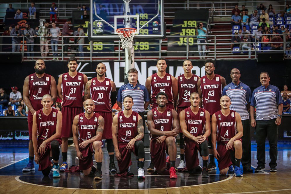 michaeljoemp's tweet photo. Maikel Moreno
11 min · 
Y nuestra selección de baloncesto termina el 2018 INVICTA! Hoy ganamos a Islas Vírgenes quedando de 1eros de grupo y celebrando que SOMOS MUNDIALISTAS.
Venezuela celebra con ustedes, será un gran 2019 para nuestro baloncesto. https://t.co/PLhf2L1J4I