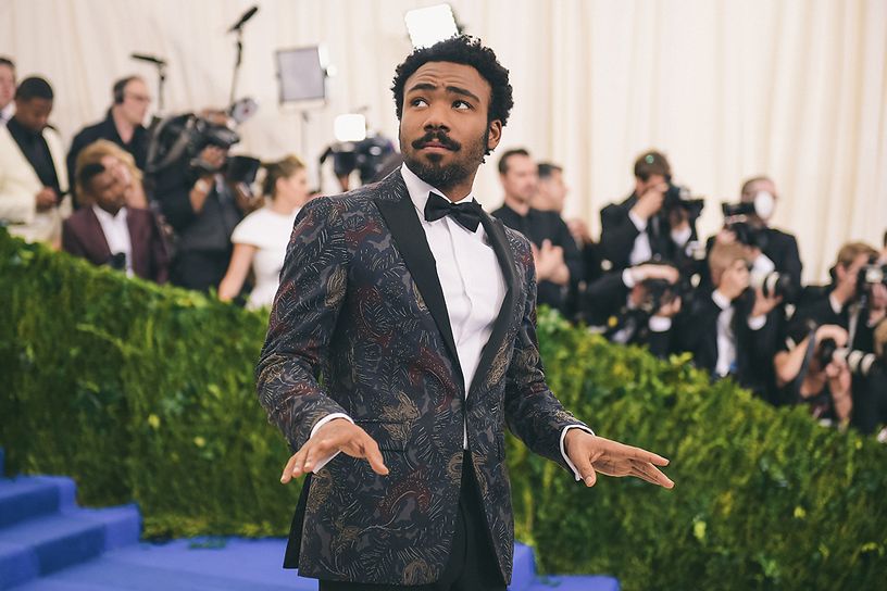 TheSource's tweet photo. GQ Names Childish Gambino Best Dressed Man in the World https://t.co/FGBg81owv7 https://t.co/XK5cT6VIzD