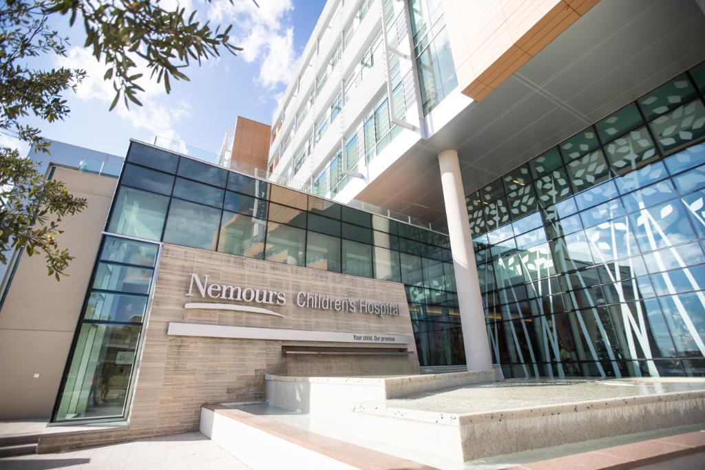 MikeSullivan_HC's tweet photo. Nemours Children’s Hospital looked to an #EcoXpert partner to achieve the highest level of system-utilization enableing operational efficiency using #EcoStruxure for #Healthcare. https://t.co/rPJqv6aWM5 https://t.co/1Vm387bGNt