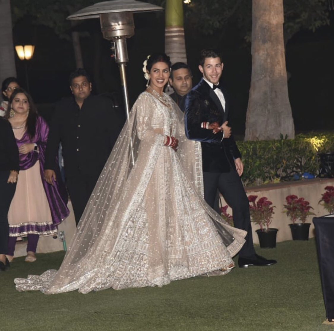 Video Priyanka Chopra Nick Jonas Celebrate Wedding At Delhi Reception News Khaleej Times