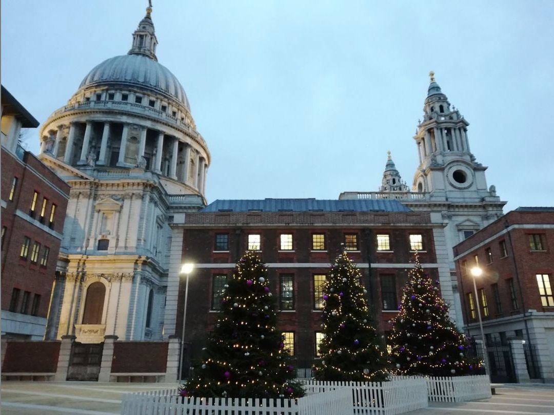 Paternoster Square looking all festive #xmas2018 🎅🎄