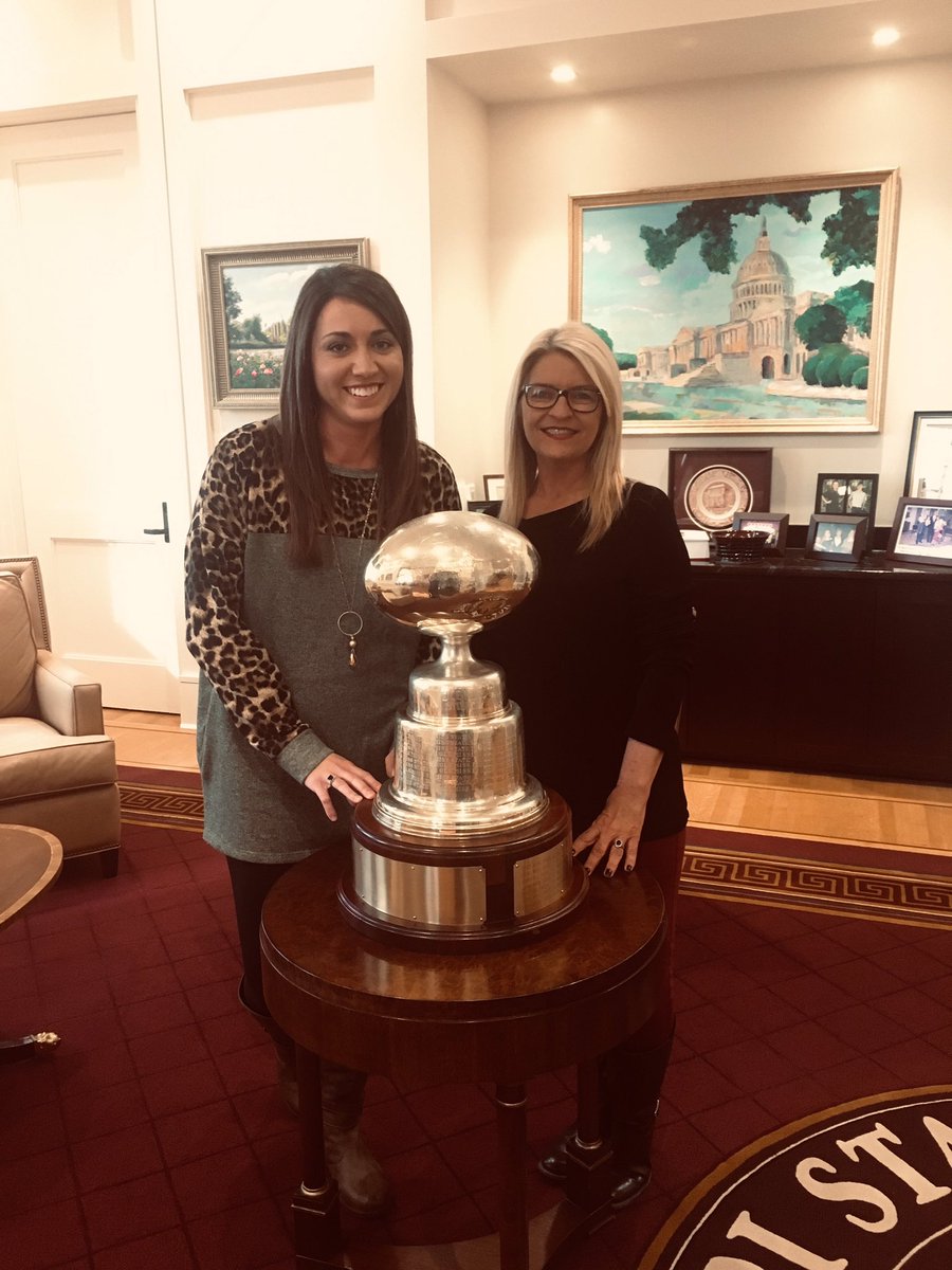 Welcome home! #hailstate #eggbowl  <a href="/KaliMDunlap/">Kali Dunlap</a>