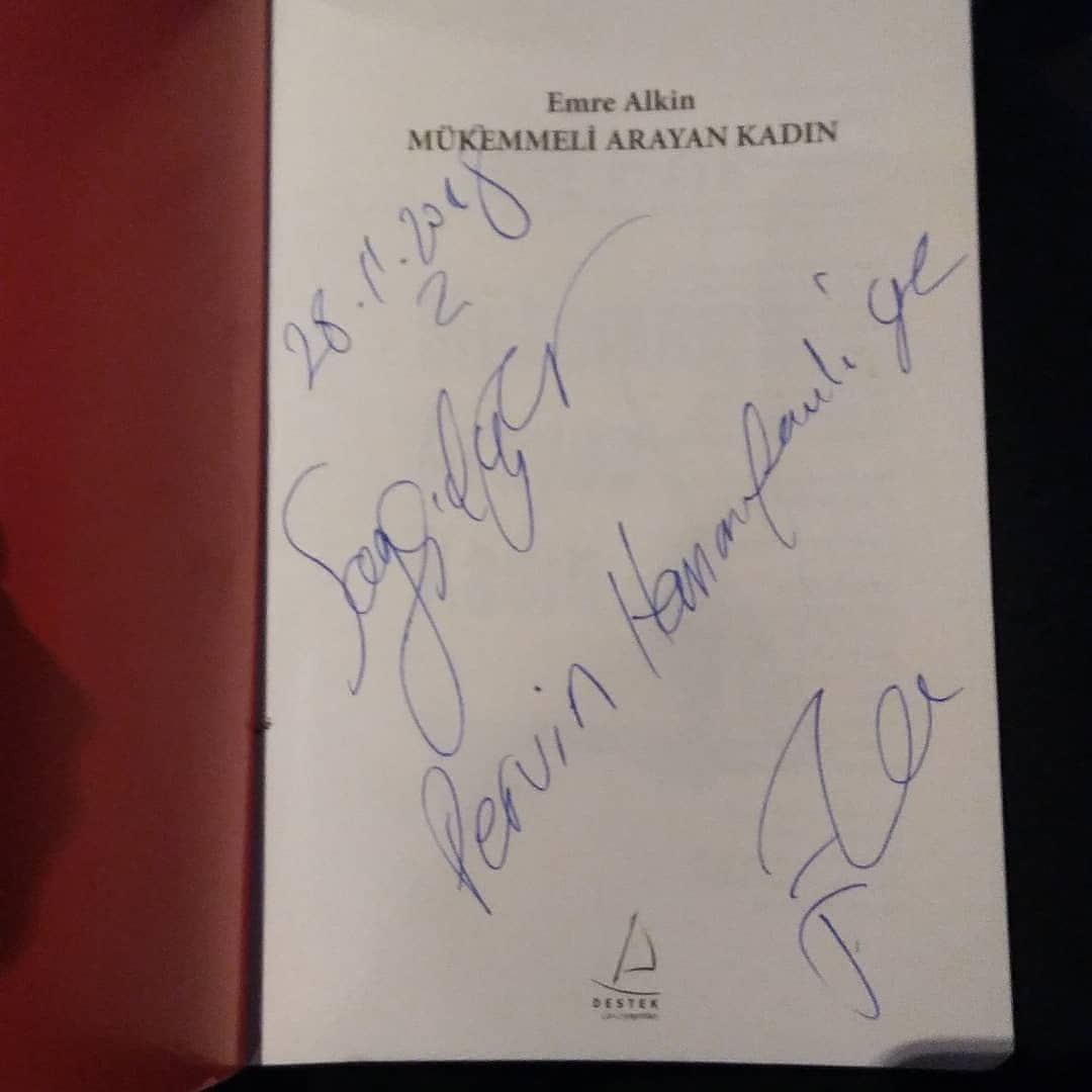 economytime's tweet photo. Sayın hocam Prof. Dr. Emre Alkin ile. @AltinbasUniv kütüphane kulübü'nün düzenlemiş olduğu söyleşi ve ardından imza töreninden. @emrealkin1969 #emrealkin #altınbaşüniversitesi #ekonomi #finans https://t.co/oBmks4yv9U
