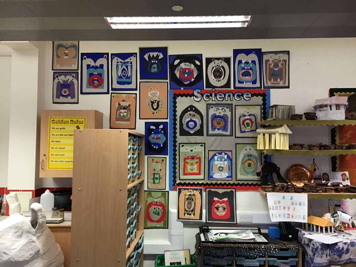 Aspen_Beecroft's tweet photo. Aspen class have been consolidating their learning about food chains by creating these beautiful collages. We enjoyed combining our science knowledge with our art skills! https://t.co/cfx93R8EQS