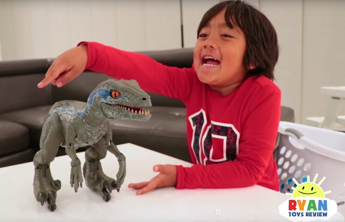 DeborahPlat's tweet photo. Ryan, 8 ans, youtubeur à 22 millions de dollars. #LETIPINOXIA #InfluencerMarketing 
https://t.co/U6j7JKzxo6 https://t.co/RrPlWGS3tW