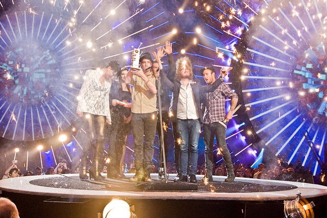 mtvb's tweet photo. @OneRepublic seeing you receiving an award for International Band of the Year at Eska Music Awards during your first official trip to Poland. That was a proud fan moment! ❤ #1RLive https://t.co/DKnlNs5qvK