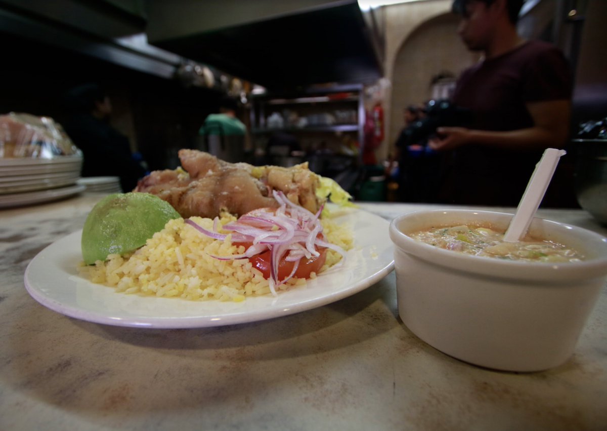 Conoce los puntos de sabor en el Centro Histórico de Quito. Deleita tu paladar con la comida quiteña, patrimonio intangible apreciado por todos los viajeros que buscan descubrir un mundo de sabores. #DiviérteteEnQuito ➡️ bit.ly/2DWxta2

#ViajaEcuador