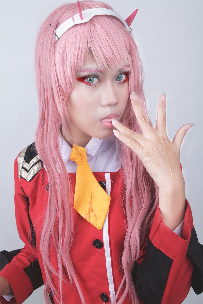 dejikodaioh's tweet photo. #DARLINGintheFRANXX #Zerotwo #Tama #comissionPhoto #cosplay #cosplayer #コスプレ #コスプレイヤー #bandung #indonesia #photography #anime #chraracter #dejikodaioh https://t.co/KxaHqVBAQz https://t.co/zpor3AY9Q7