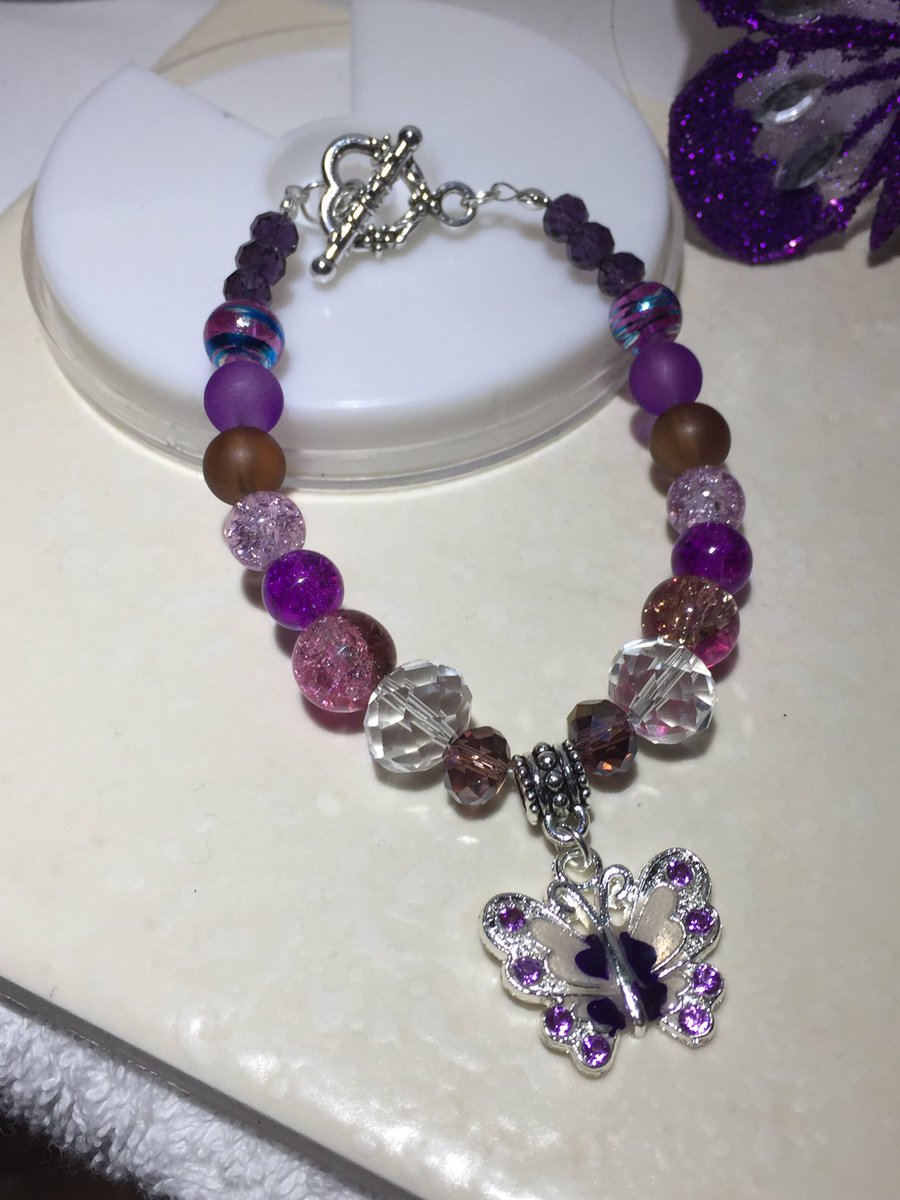 Pure purple delight butterfly bracelet numonday.com/product/purple… #accessories #braceletlovers #atsocialbiz #ATSocialmedia #socialmediauk #ukbloggers #fashionbloggers  #Craftbuzz #craftychaching #numonday #numondayshop #Londonislovinit