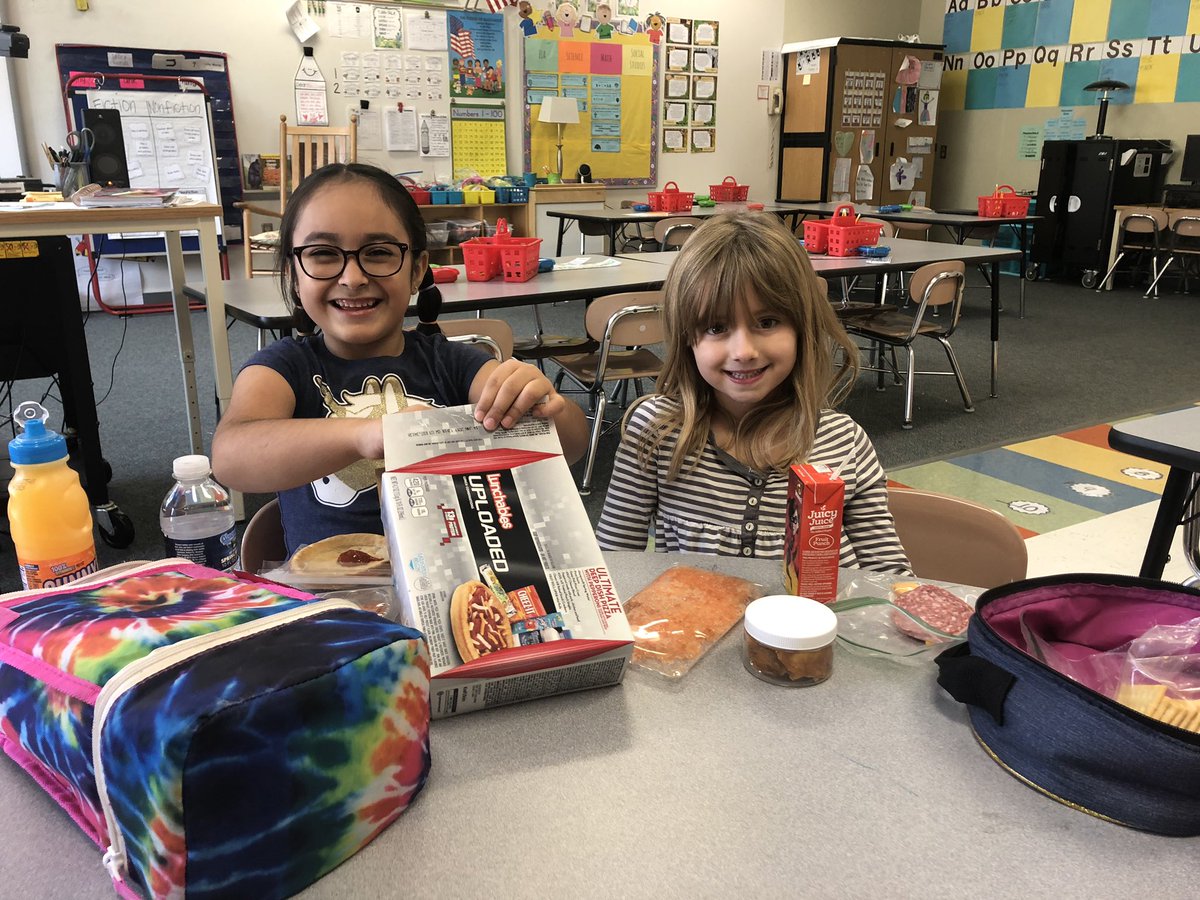 BethanyLoncher's tweet photo. These kiddos ended every day last week on “Outstanding” so they earned lunch with Miss Loncher! https://t.co/HsHaS9QDQO