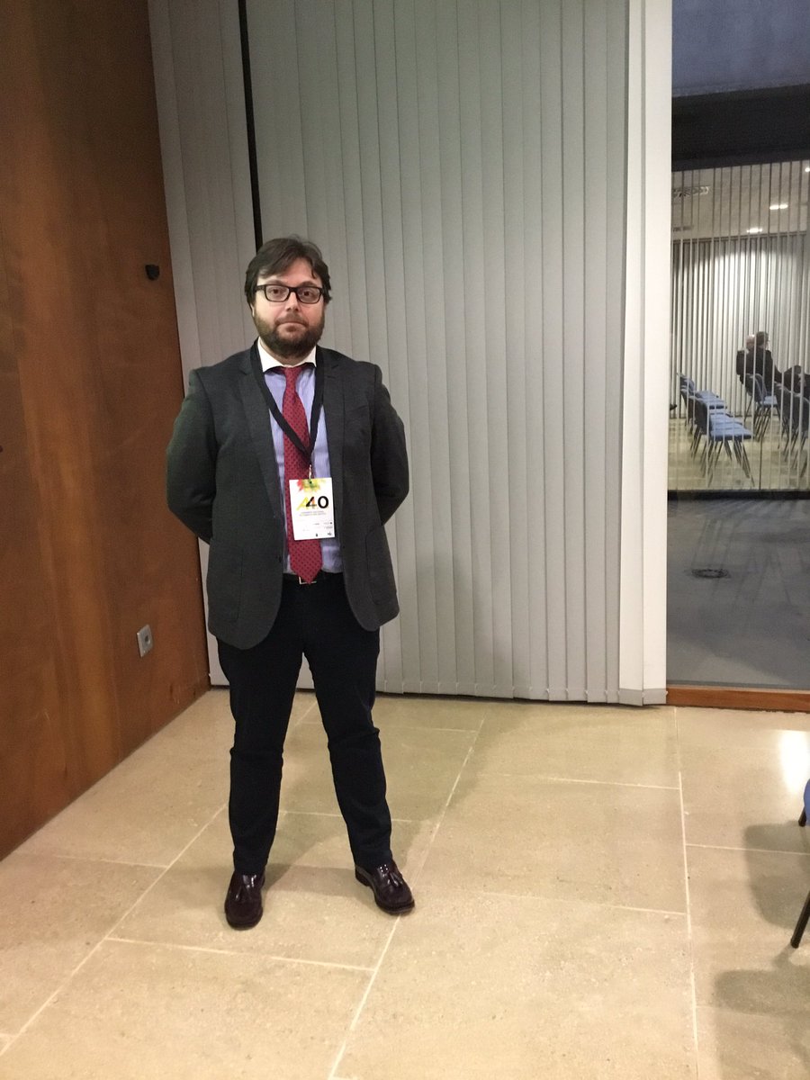 Ahora en la Sala Salud de #Aditiva40, conferencia de Juan Carlos Piquero, jefe de Proyectos en <a href="/Prodintec/">Fundación PRODINTEC</a>: "Diseño y desarrollo, mediante tecnología de Fabricación Aditiva, de una prótesis torácica personalizada para su implantación en caso clínico"