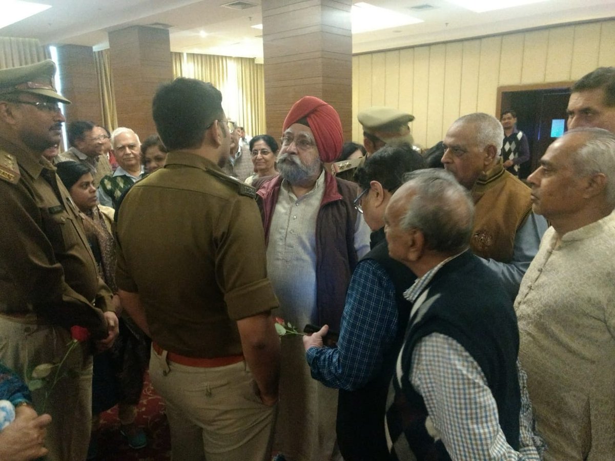 ADCP_C_Noida's tweet photo. We care.........
We will always care .

#NoidaPolice celebrating #SENIOR_CITIZEN_WEEK

Your Safety Our Priority !!👮
@Uppolice
@dmgbnagar
@vjaiswal007 @praveen_singh5 https://t.co/4uLsbeLFJO