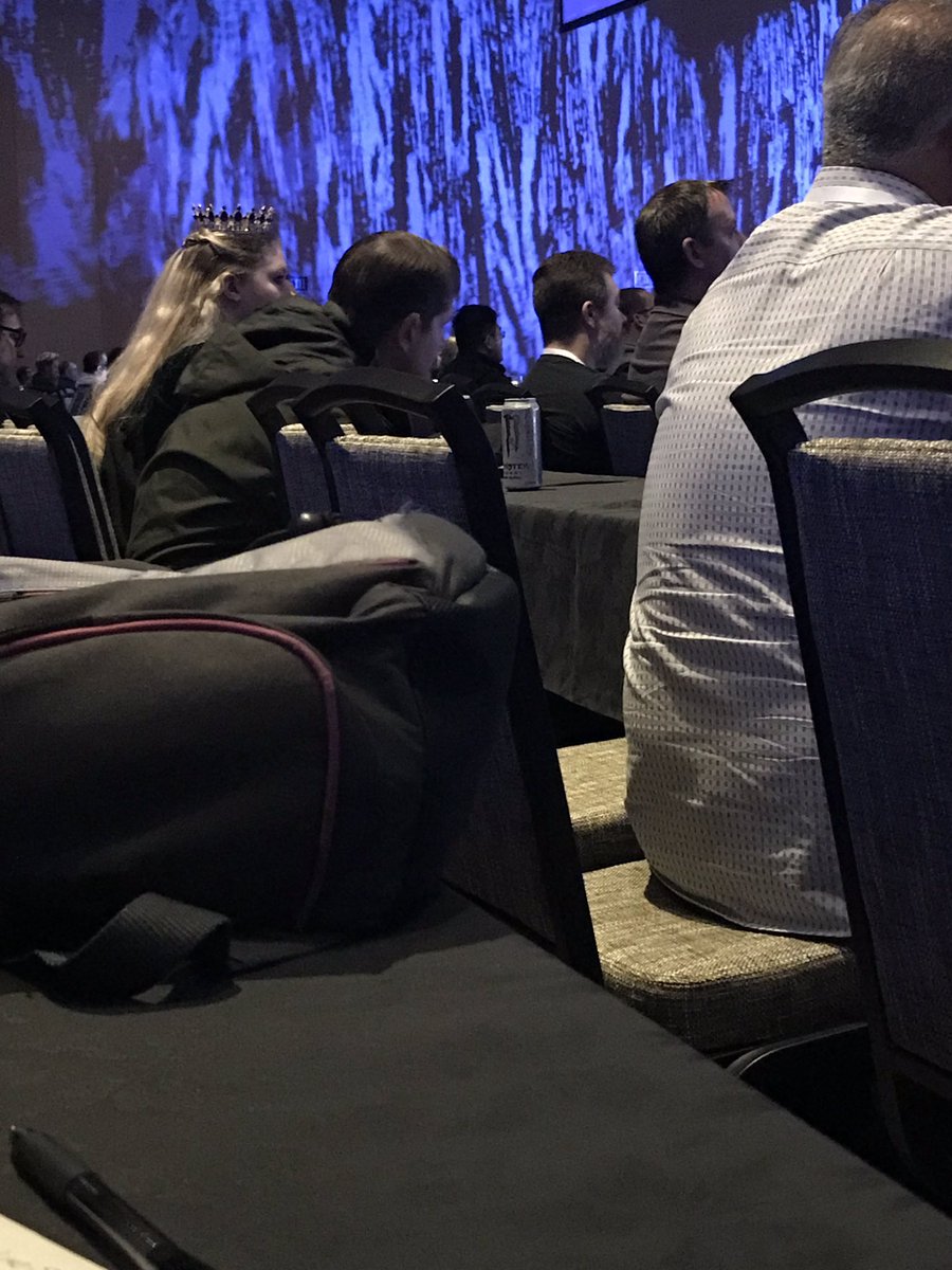 chrisstoll's tweet image. @RoyalSQL found dat crown! #SQLintersection