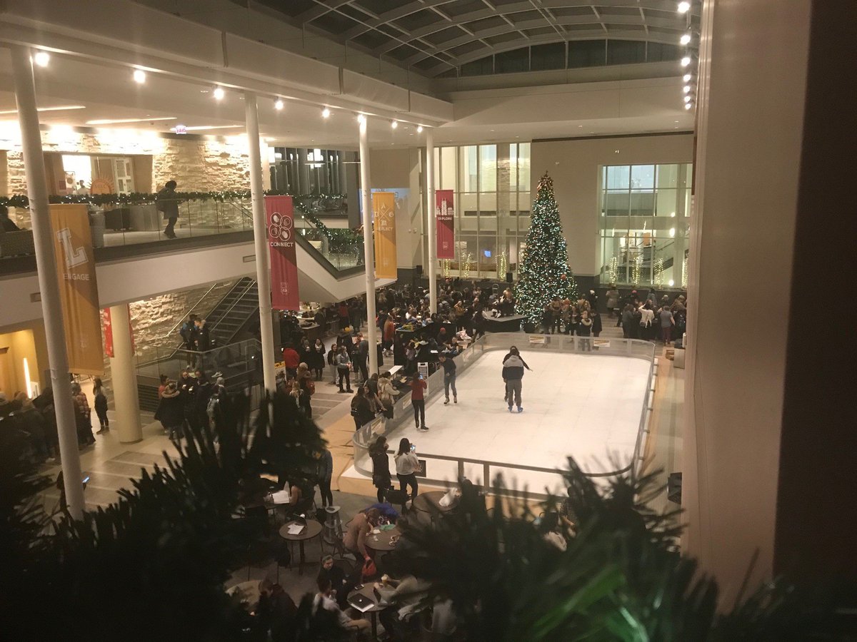 Thanks everyone for coming to the Christmas Tree Lighting last week! We had an incredible time with all of you enjoying the fountains of chocolate, drinking hot chocolate, skating, and visiting with Santa! Check out images from the event! Happy Holidays! loyolachicago.photoshelter.com/galleries/C000…