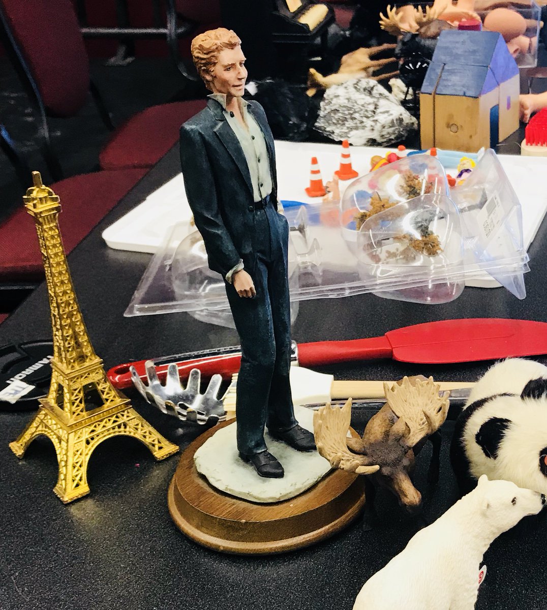 Deuxième jour d'Étude à Winnipeg:
Notre envoyée spéciale sur place, Pascale Joubert, nous offre ces images inédites du laboratoire d'exploration.
Ces indices nous laissent présager du pire pour la présentation au public ce samedi 8 décembre à 15h au Théâtre <a href="/CercleMoliere/">ThéâtreCercleMolière</a>