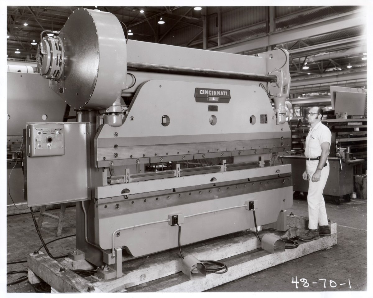 Cincinnati Inc On Twitter Back Before Hydraulic Press Brakes There Were Mechanical Brakes This 4 Series Circa 1970 Was Used For Large Volume Runs And Yes If A Ci Mechanical Brake Is Still
