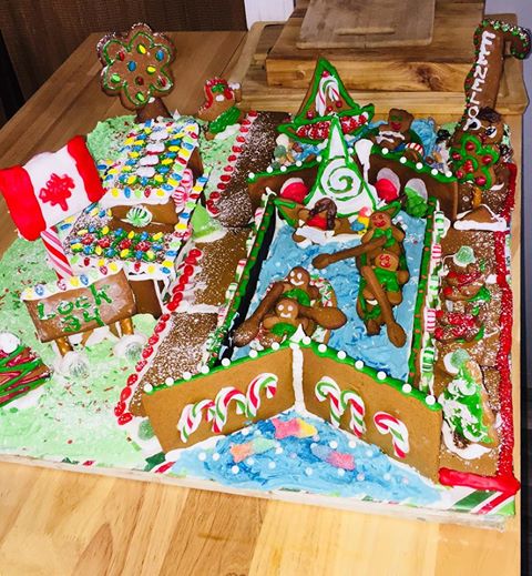 RideauCanalNHS's tweet photo. Itโs #NationalCookieDay! Our friends on the @TrentSevernNHS made a wonderful gingerbread #lock34 - #FenelonFalls. Share with us your gingerbread creations. Bonus points for the Jones Falls locks. https://t.co/VgTKC4tlgU