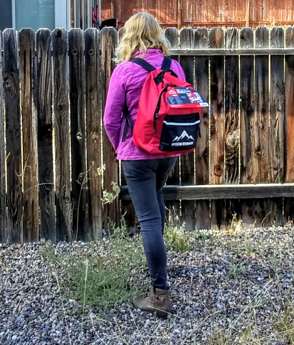 momknowsbest15's tweet image. Are you prepared for an #emergency? Check out some essentials that are good to have on hand for an emergency.
#earthquake #Forrestfire #emergencysupplies #emergencykit  #rescueguard #firstaid 
momknowsbest.net/2018/12/emerge…