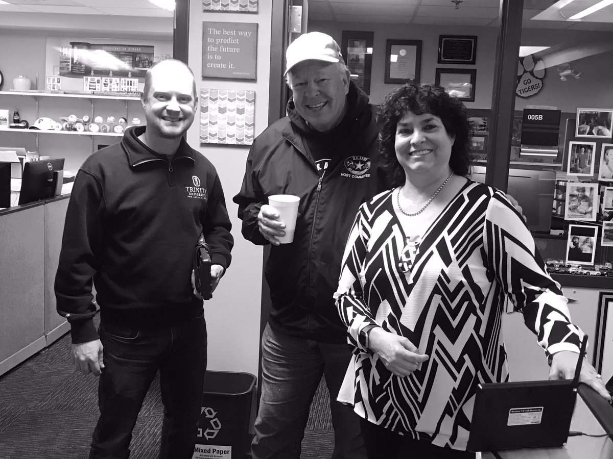 oncetreyminator's tweet photo. We had a awesome visitor today! We like to call him the godfather of the #Tigercard. @Trinity_U’s former Director of Business Operations, Jerry Ferguson, who created the Tiger Card Office along with Oralia Carrillo. I was 6 months late to the party. https://t.co/GVnben32wZ