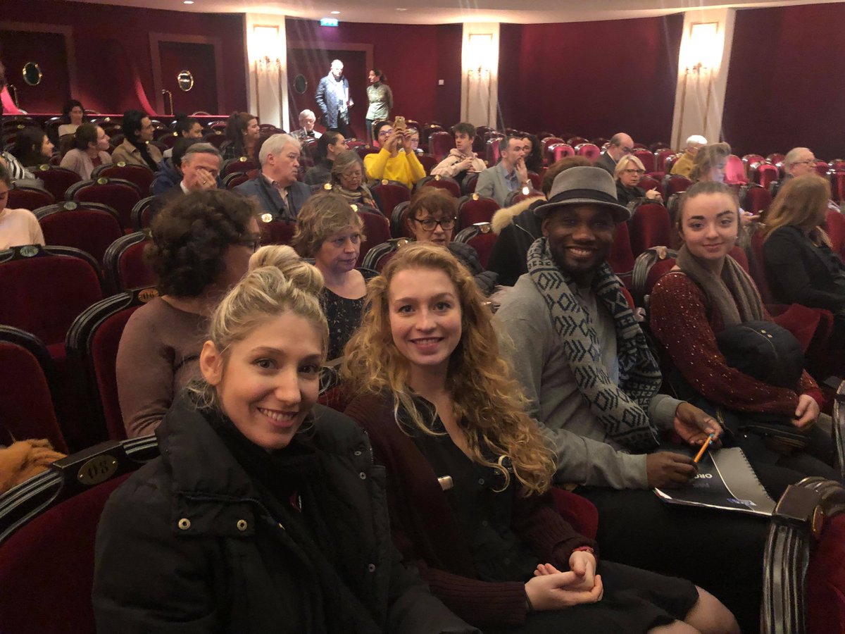 Aicom_Actu's tweet photo. #Evenement ! 🎉
Nos AICOMiens d'Elite ont pu assister à une conférence de la Cité de La Réussite avec, comme invité spéciale, Jean-Luc Choplin 👏✨
Une véritable fierté pour l'Académie !
#citédelaréussite #conférence #jeanlucchoplin #artduspectacle #comediemusicale #proud #aicom https://t.co/boqAAz96oY