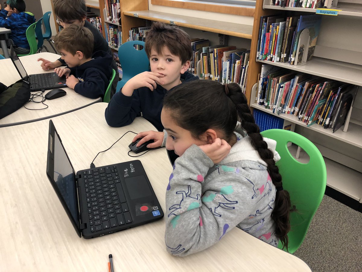 bhelementaryco's tweet photo. Day one Hour of Code. Blue Heron kids are rocking it! #hourofcode#computerscienceisfun#problemsolvingwithcode https://t.co/dq2E1NtQVi