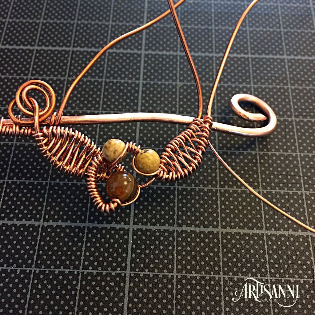 artisanni's tweet photo. Added some leaf detail to the bracelet I'm making #Artisanni #wirework @wechmuth https://t.co/21fdJ7HFYn
