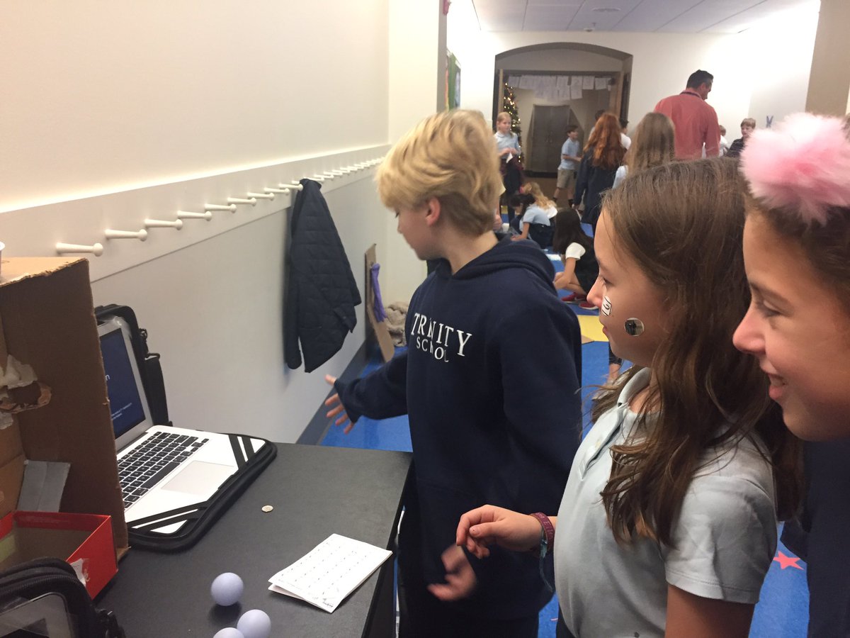 Having fun at the freshwater fair learning about animals and water! #TrinityLearns #scienceisfun