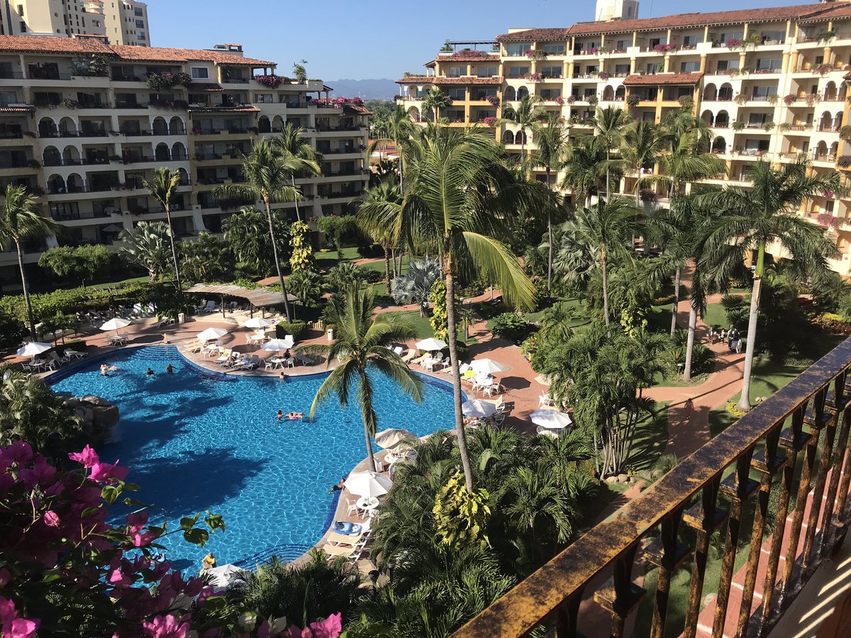LeadingConcierg's tweet photo. Amazing day in #PuertoValIarta don’t miss the opportunity to visit us and enjoy #ThePerfectWeather #PropertyConcierge #VacationRentals #VisitPuertoVallarta #HappyTuesday https://t.co/5ad8EG7EFy