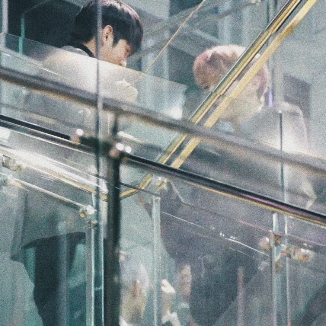 ccapturebyme's tweet photo. 😳

fancam by ODS
#강다니엘 #옹성우 https://t.co/ZpFv9c6EIp
