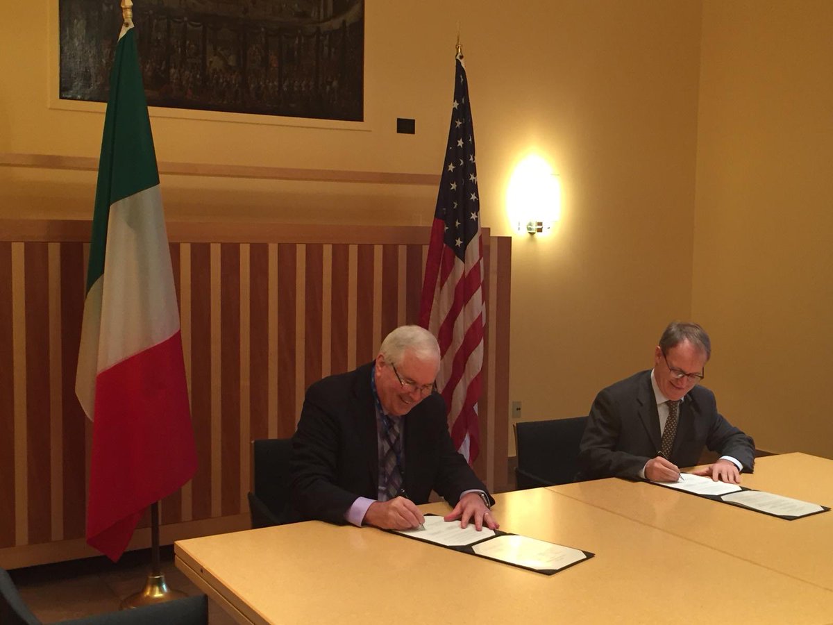 Italy in US tweet media