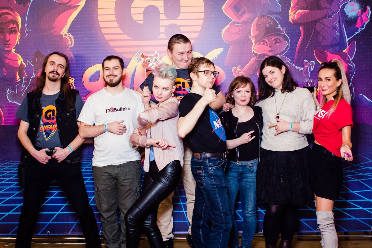 GoGameInsight's tweet photo. Как прошла вечеринка в стиле retrowave по случаю 9 дня рождения Game Insight? Одно слово: ФАНТАСТИКА! Скорее смотрите фотографии и почувствуйте себя на празднике вместе с нами! 🎊

#gogameinsight https://t.co/RJGpTETA4V