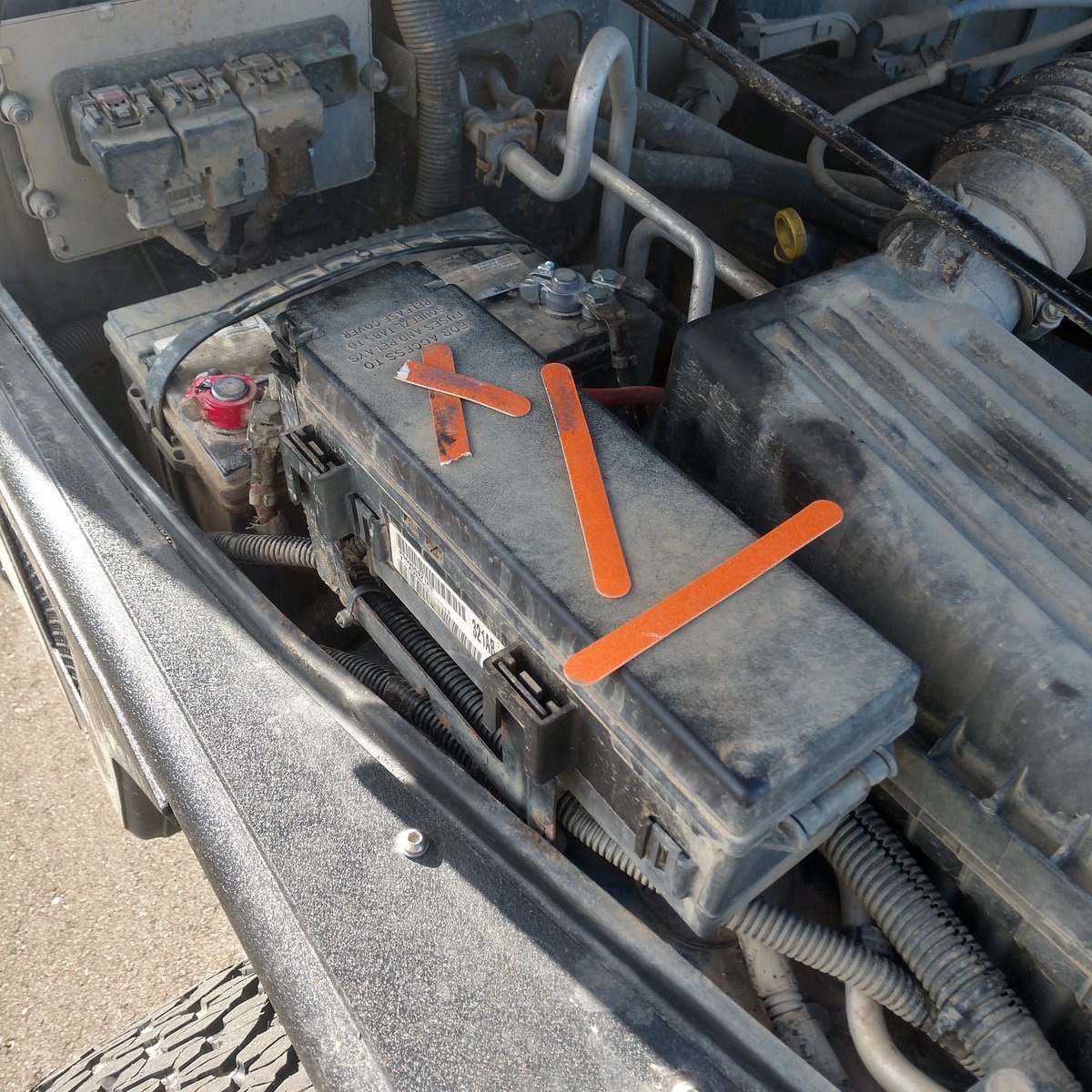 BackWoodsBrown's tweet photo. There's a first time for everything... Broke down yesterday and narrowed it down to a bad battery connection. The only abrasive thing the gas station had was finger nail files. They got me home lol
@JeepTalkShow https://t.co/qdrkQE59LB